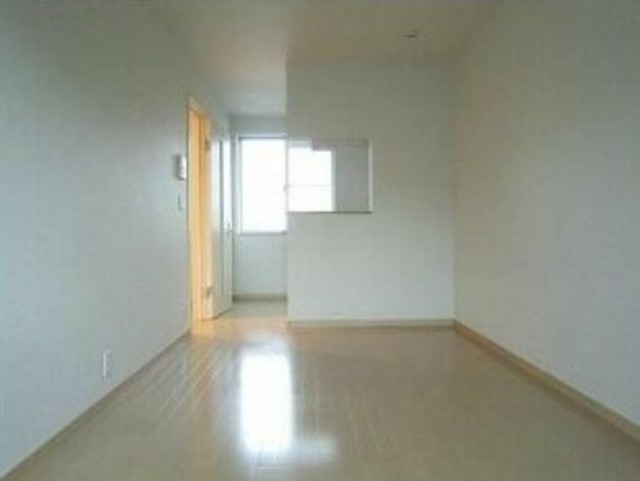 居室・リビング　室内