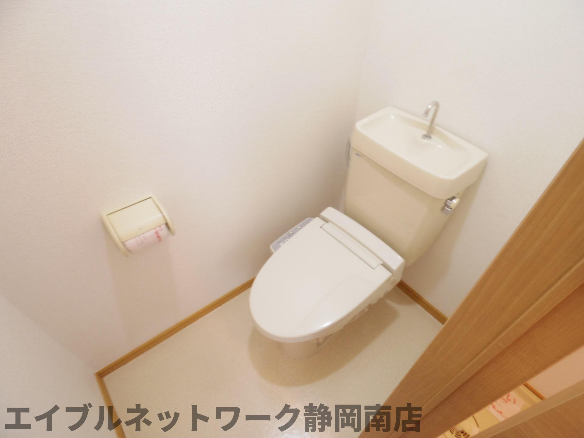 トイレ　シンプルで使いやすいトイレです