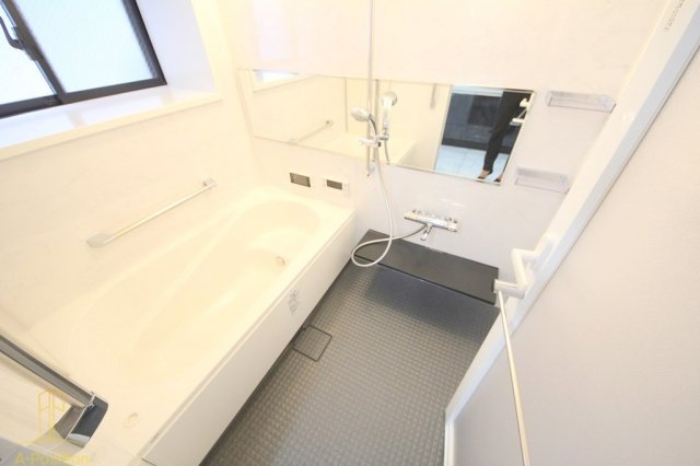 バス・シャワールーム　リーガル靭本町