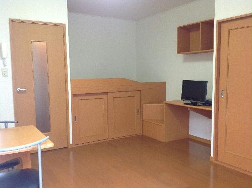 居室・リビング　家具・家電付き