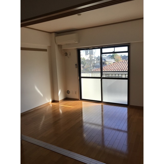 居室・リビング　別部屋参考写真