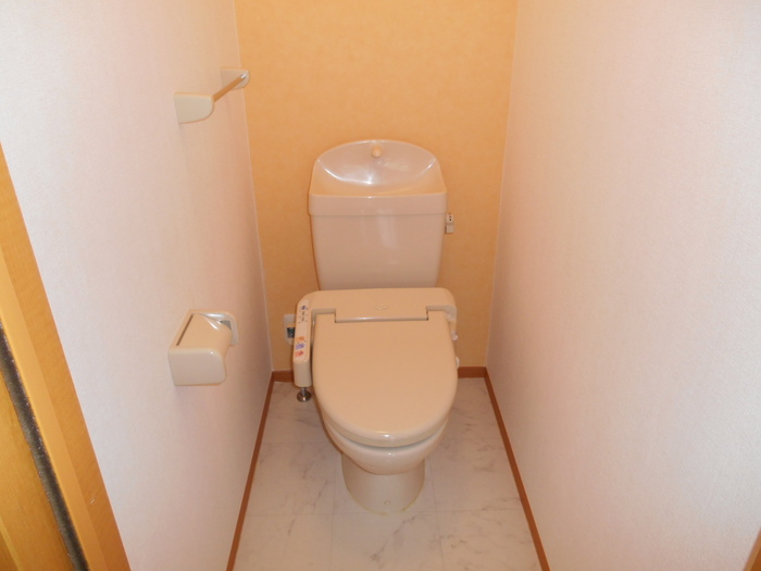 トイレ　※写真はB207の物です