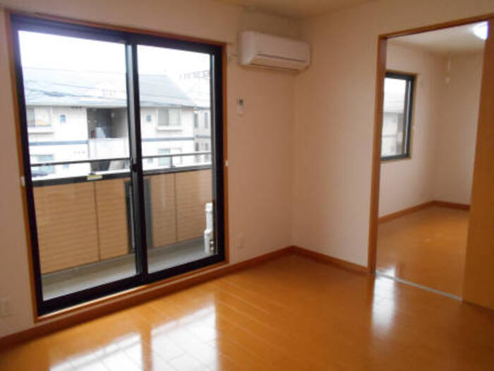 その他　※写真はB207の物です