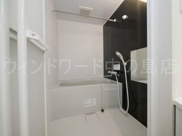 バス・シャワールーム　詳細は、ウィンドワード中の島店までご相談下さい。