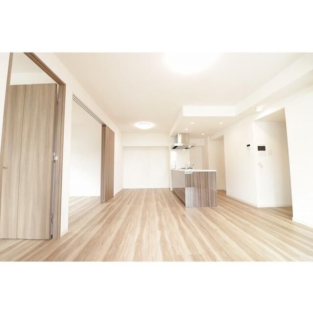 居室・リビング　ゆったり過ごせる居間です