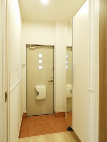 玄関　シンプルで使いやすい玄関です