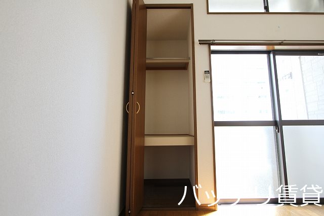 収納　＊画像は別部屋の為イメージ、現状を優先致します