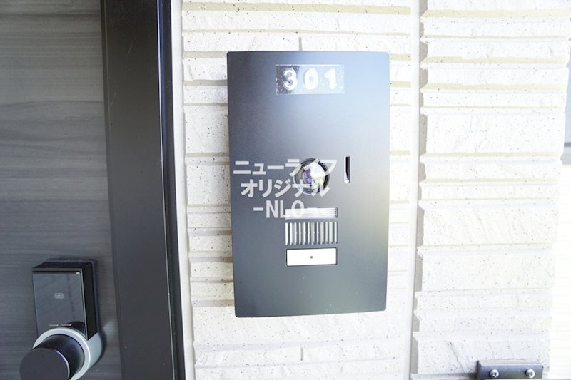 セキュリティ　来訪者を確認出来るモニター付きのインターホンで安心☆