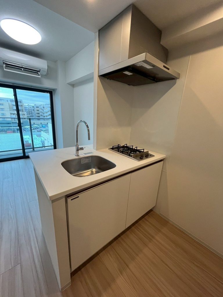 キッチン　同間取り反転タイプ