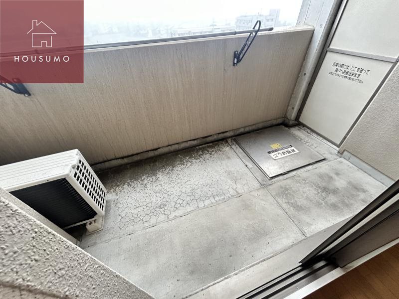 バルコニー　同施工会社・同型モデルの室内です。（参考写真・イメージ写真）