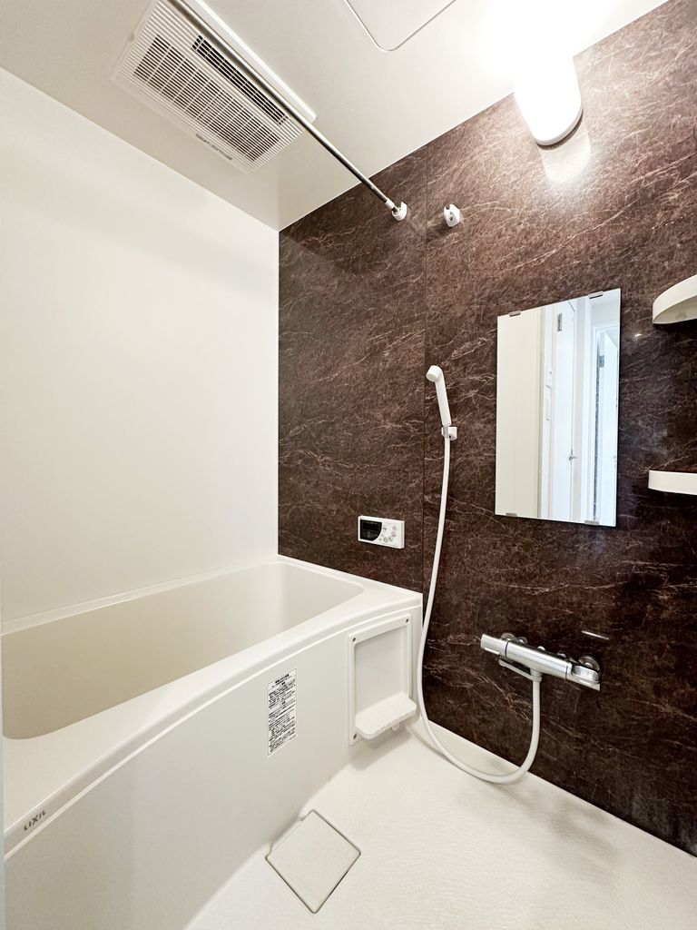 バス・シャワールーム　バス