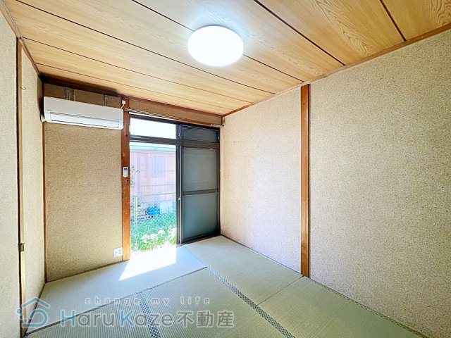 地下鉄名城線 妙音通駅 徒歩5分 2階建 築42年の居間写真