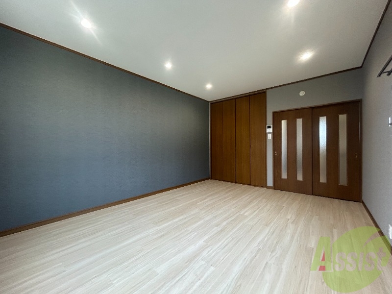 その他部屋・スペース　フローリングなので、ベッドも置けちゃいます。