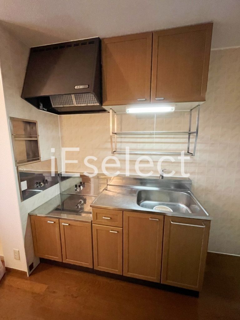 キッチン　作業スペースが広く取れますね♪