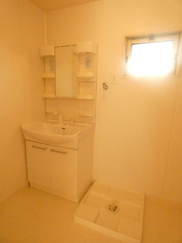 洗面設備　※反転タイプの部屋の写真です