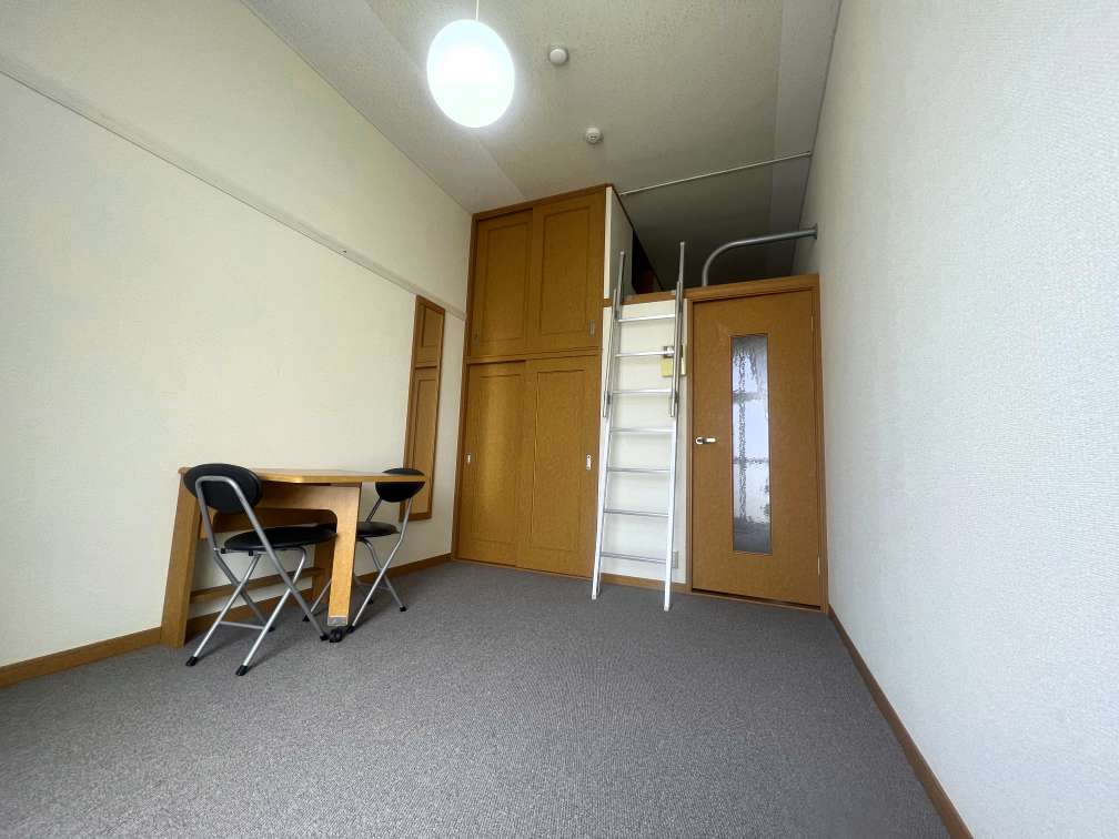 居室・リビング　ご自身の家具家電が使えるお部屋♪