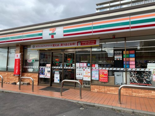 コンビニ　セブンイレブン 岡山問屋町店（コンビニ）まで642m