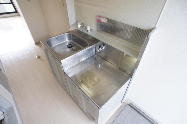 キッチン　２口コンロ設置可で自炊派のあなたにおすすめです