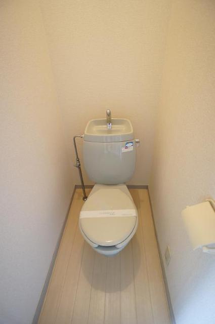 トイレ　お風呂トイレ別々でいつでも清潔なお手洗い