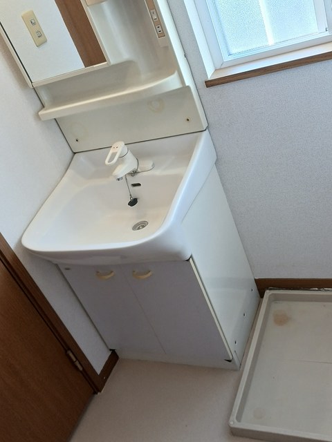 洗面設備　同型タイプ