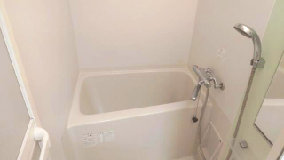 バス・シャワールーム　お風呂で日々の疲れを落としましょう