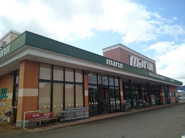 スーパー　スーパーマルイ巻店（スーパー）まで50m