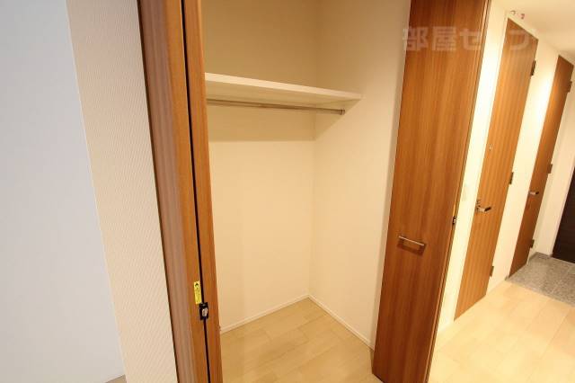 収納　たっぷりの収納スペースです。