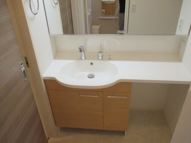 洗面設備　独立洗面台完備です