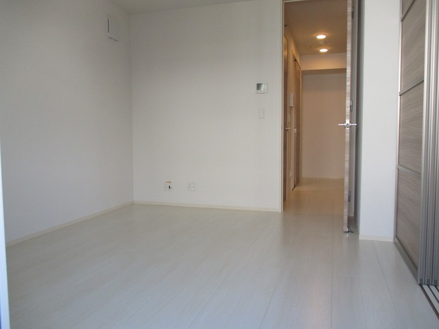 居室・リビング　室内明るく清潔感があります