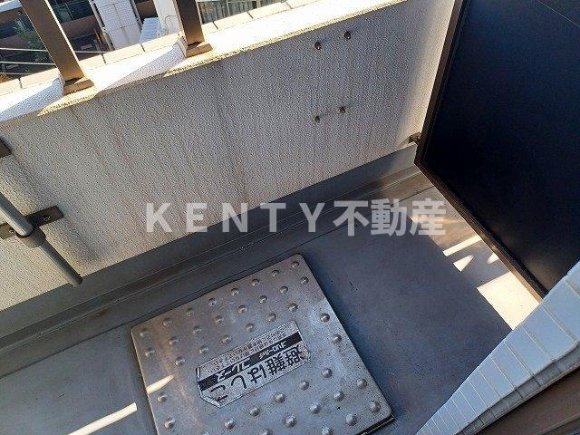 バルコニー　お洗濯にも便利なバルコニー付き