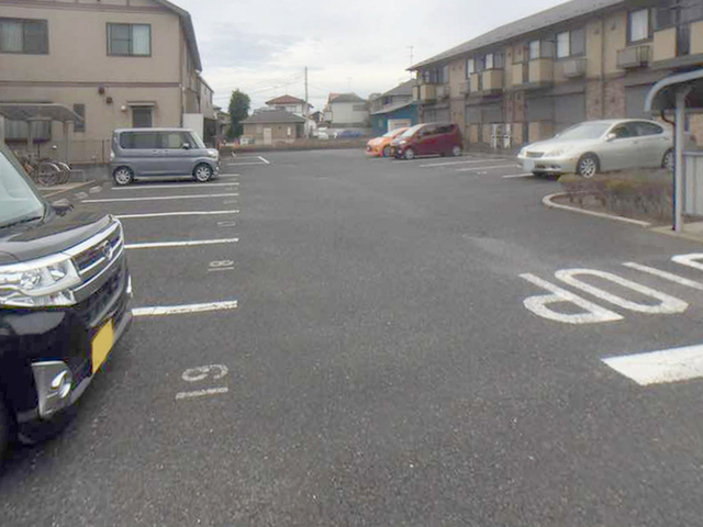 駐車場　駐車場