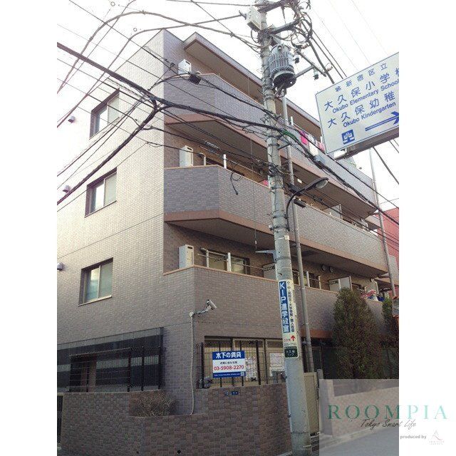 建物外観　重厚感のある外観デザイン