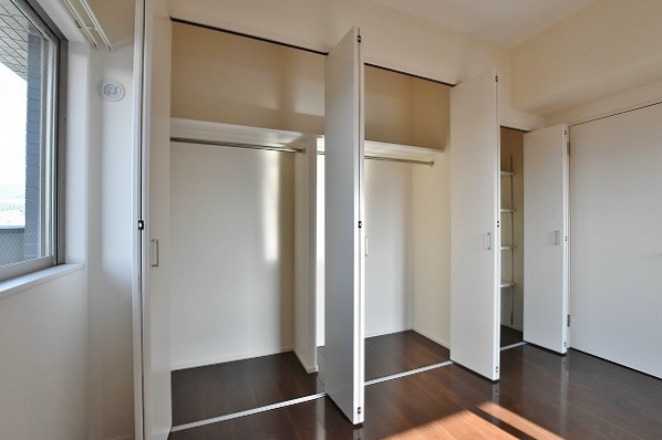 収納　5.5帖洋室クローゼット