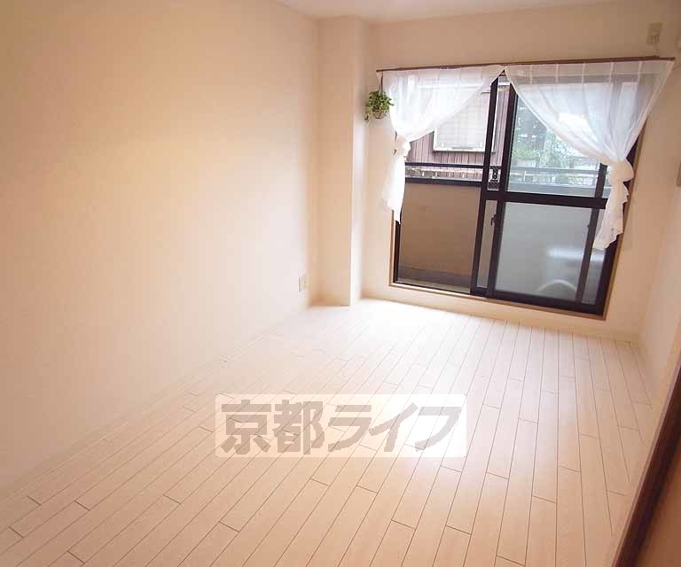 居室・リビング　とても綺麗なお部屋です。