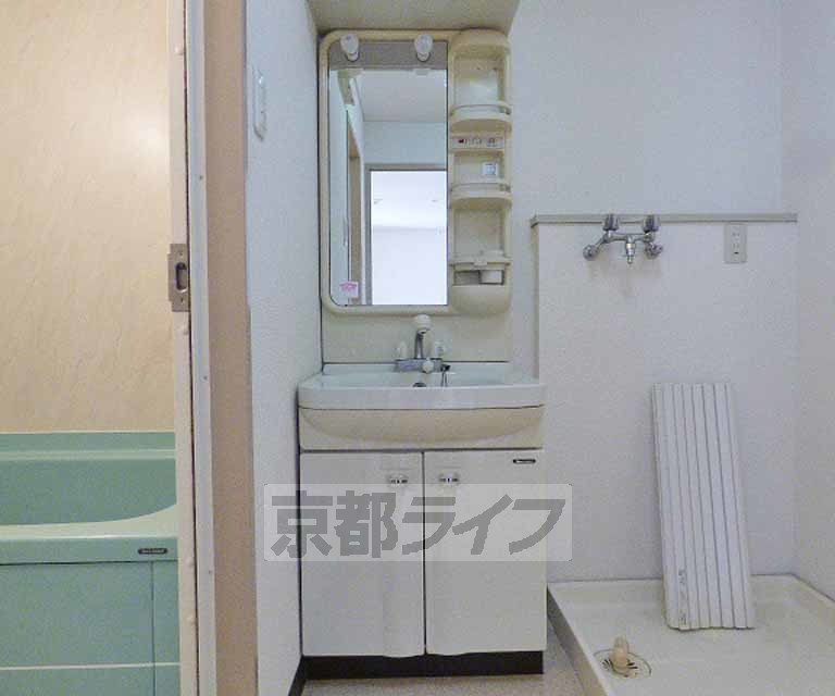 洗面設備　洗面台です。