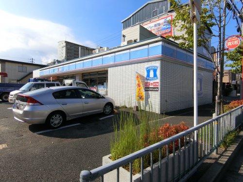 コンビニ　ローソン　泉大津松之浜店（コンビニ）まで110m