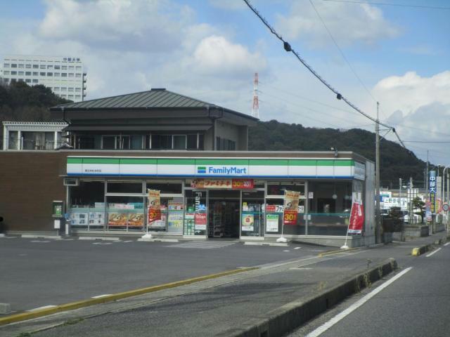 コンビニ　ファミリーマート春日井松本町店（コンビニ）まで654m