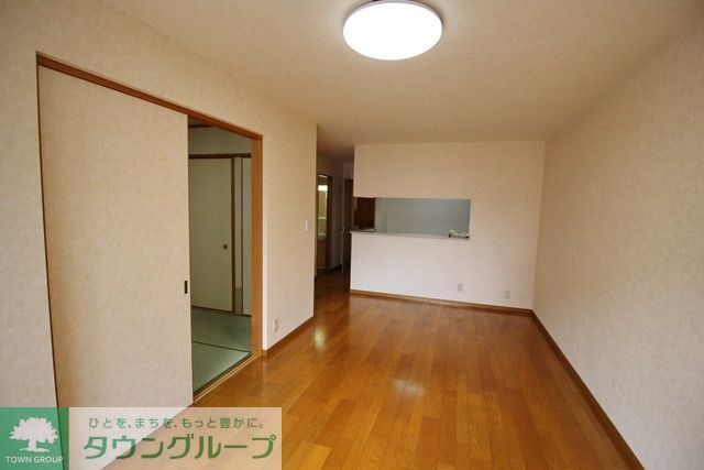 その他部屋・スペース　★カウンターキッチンがオシャレなリビングスペース★