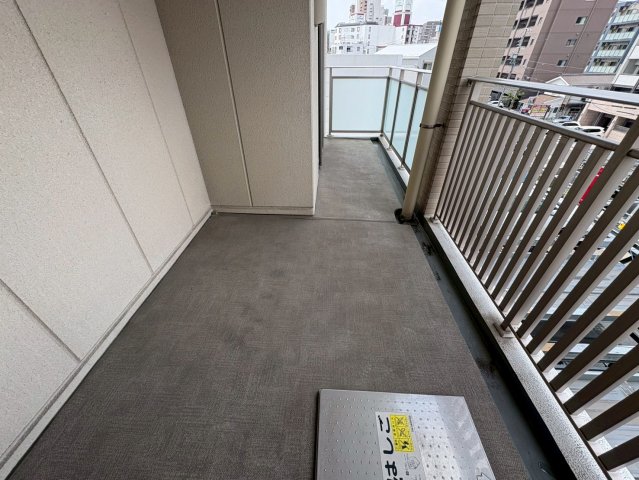 バルコニー　一条タワー金山