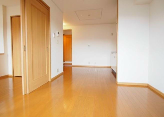 居室・リビング　日当たり良好なお部屋です。