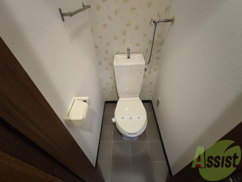 トイレ　こちらはトイレです。清潔感があり、安心して使用できます。