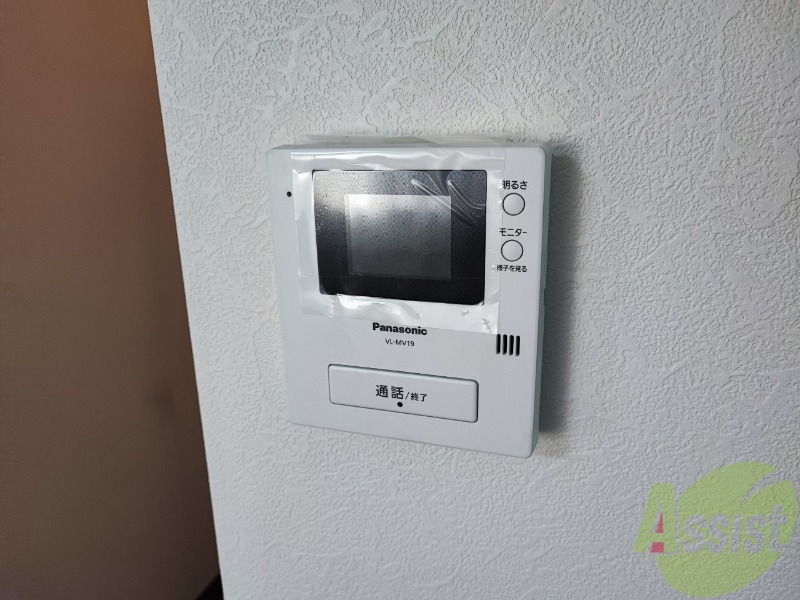 セキュリティ　ＴＶモニター付インターホンです。来客者の顔が見えるので安心！