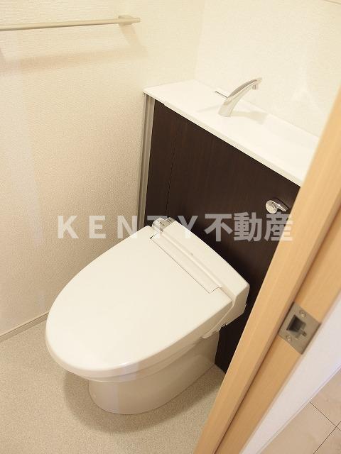 トイレ　落ち着いたトイレです