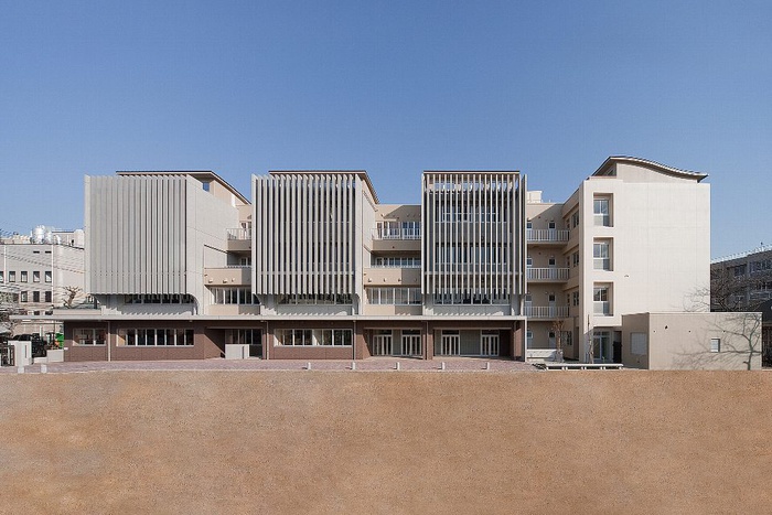 中学校　八王子市立第五中学校（中学校）まで197m