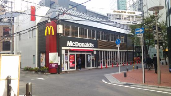 飲食店　マクドナルド 梅田茶屋町店（飲食店）まで508m