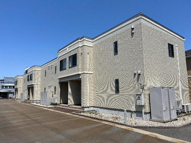 建物外観　外観写真（昼）