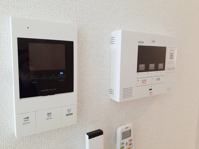 セキュリティ　安心のモニター付きインターホンです♪