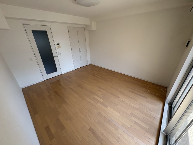 その他部屋・スペース　落ち着いて過ごせるお部屋なので、寝室にいかがでしょうか
