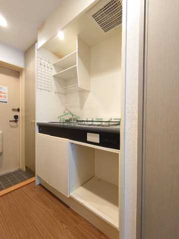 キッチン　別部屋参考写真となります。
