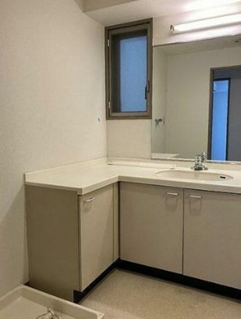 洗面設備　同仕様参考写真